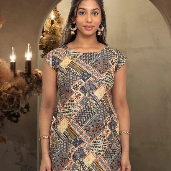 Elegant Black and Cream Printed Short Top | Muvvas Boutique - Picture 3 of 3